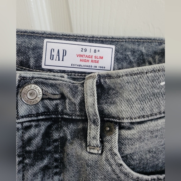GAP Vintage Slim High Rise Jeans - Picture 5 of 10
